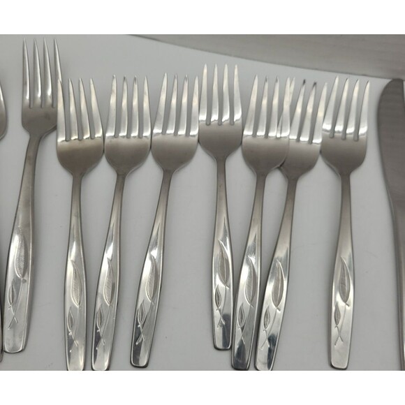 Lot 40 Pieces WHISPERING LEAVES Rogers Cutlas Stainless Steel Flatware USA - Picture 3 of 10